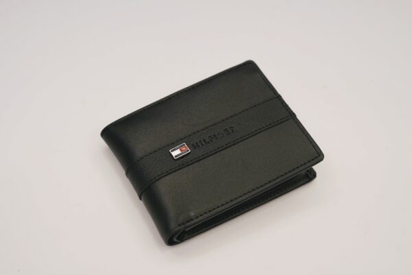 Tommy Hilfiger wallet K17