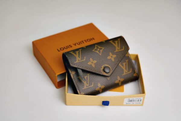 LV K241 - Image 2