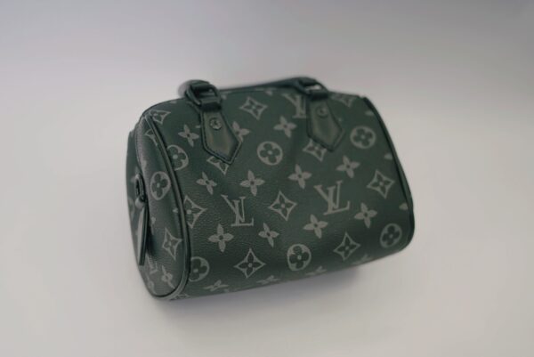 LV K270 - Image 5