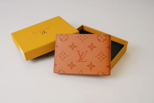 LV K372 - Image 2
