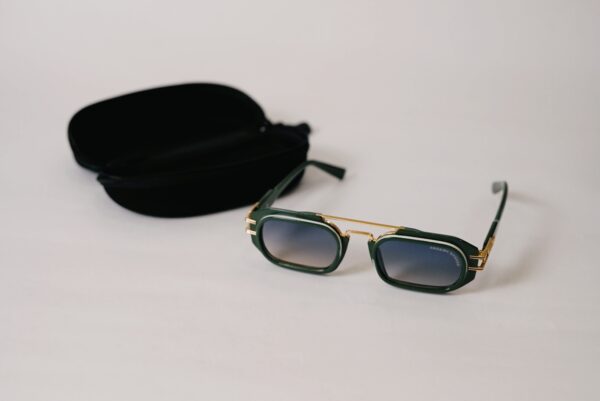 KK K318 - Image 2