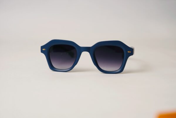 KK K390 - Image 2