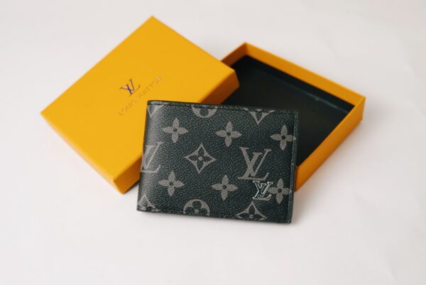 LV K387 - Image 2