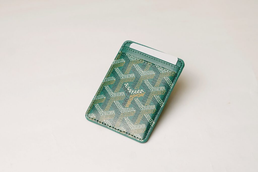 Goyard Magnetic ID Card Holder Wallet K581