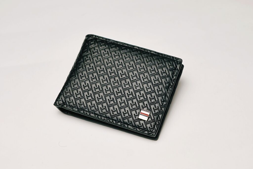 TOMMY K597 WITH BOX AND BAG