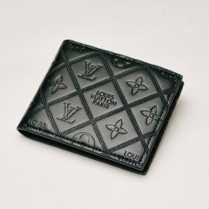 LV K595 WITH BOX AND BAG